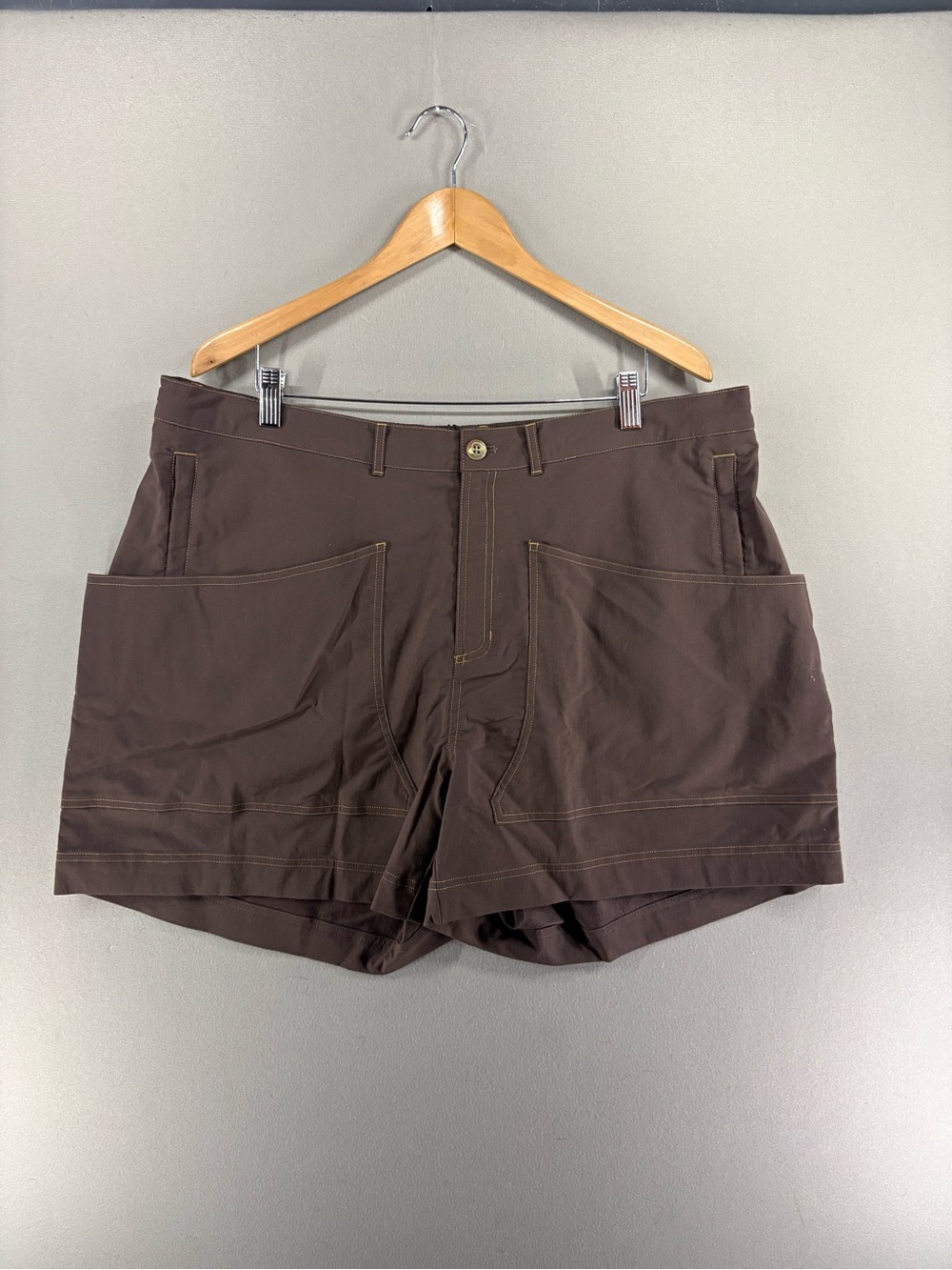 Hikerkind Women 8-Pocket Shorts Versatile Size 3XL Brown NWT